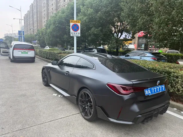 BMW M4 — Фото автомобиля 7