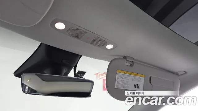 Tesla Model Y — Фото автомобиля 27