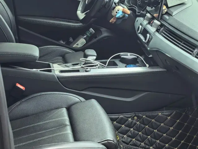 Audi A4L — Фото автомобиля 5
