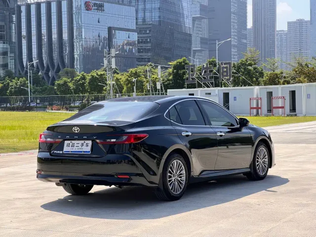 Toyota Camry — Фото автомобиля 6