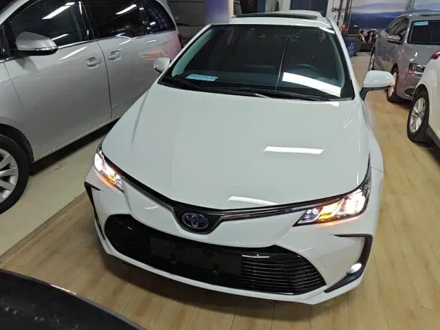 Toyota Corolla — Фото автомобиля 2