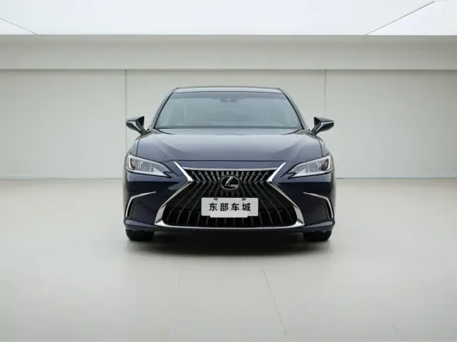 Lexus ES — Фото автомобиля 2