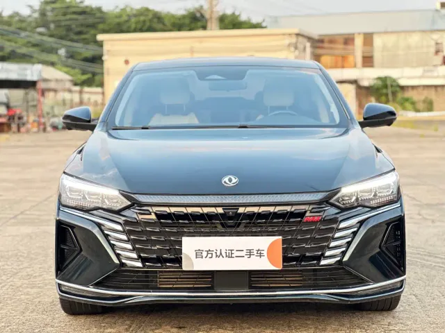 Dongfeng Yixuan MAX — Фото автомобиля 2