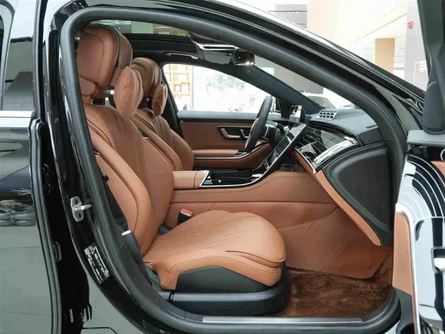 Mercedes-Benz S-Class — Фото автомобиля 12