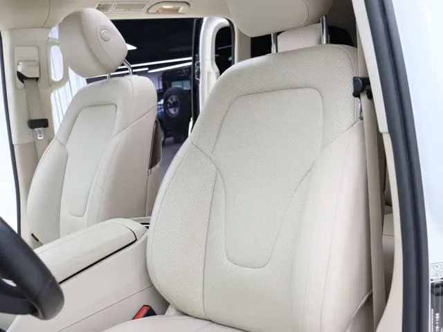 Mercedes-Benz V-Class — Фото автомобиля 3