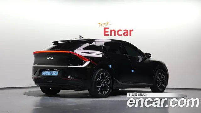 Kia EV6 — Фото автомобиля 2