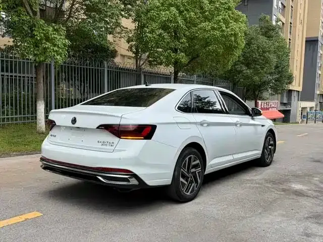Volkswagen Sagitar 2023 300TSI DSG Surpassing Edition — Фото автомобиля 5