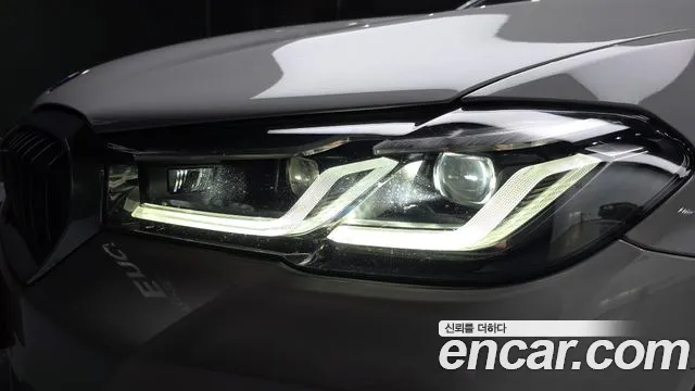 BMW 5 Series G30 — Фото автомобиля 22