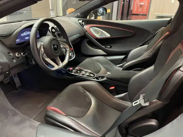 McLaren GT — Фото автомобиля 5