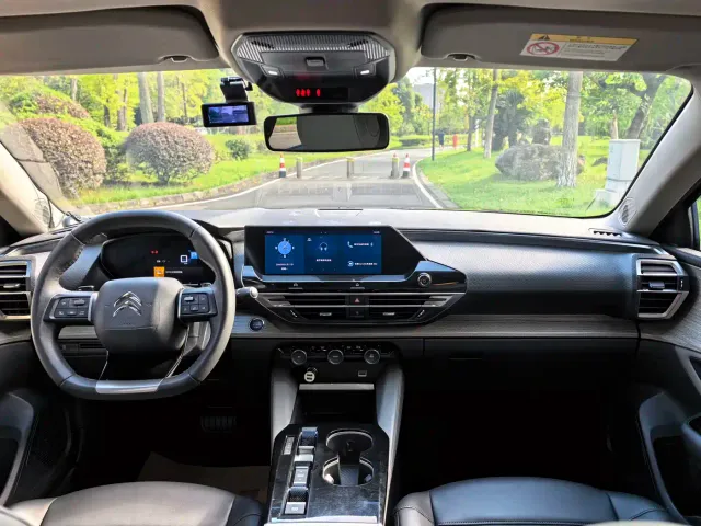 Citroen C5 X — Фото автомобиля 14