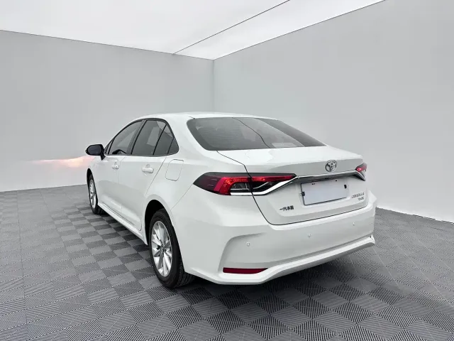 Toyota Corolla — Фото автомобиля 4
