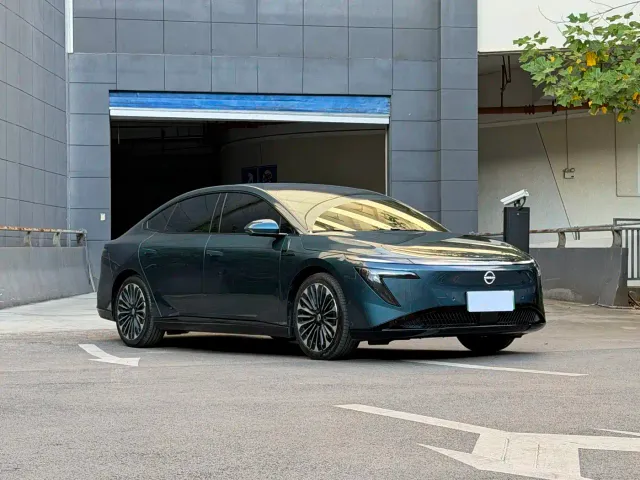 Nissan N7 — Фото автомобиля 4