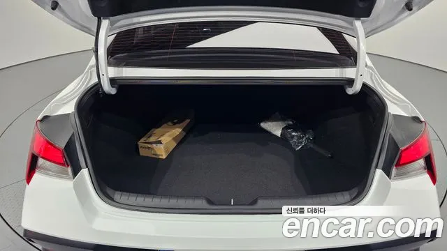 Hyundai Avante CN7 — Фото автомобиля 26