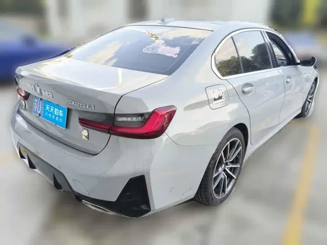 BMW 3 Series — Фото автомобиля 2