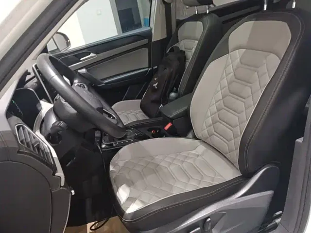 Volkswagen Tayron — Фото автомобиля 14