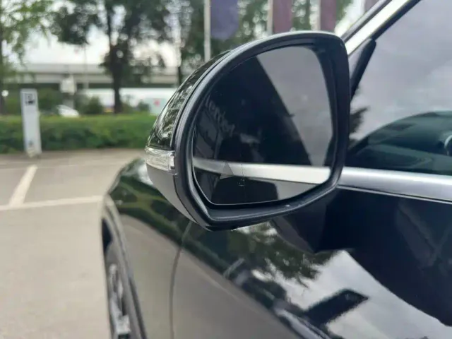 Mercedes-Benz GLC-Class — Фото автомобиля 11