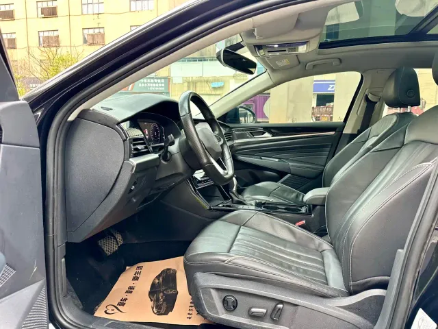 Volkswagen Passat — Фото автомобиля 13