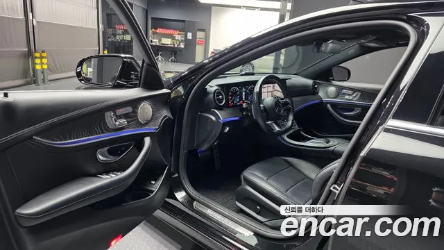 Mercedes-Benz E-Class W213 — Фото автомобиля 15