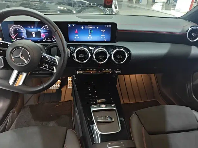 Mercedes-Benz Mercedes-Benz CLA (Import) 2024 Model Facelift CLA 200 — Фото автомобиля 8