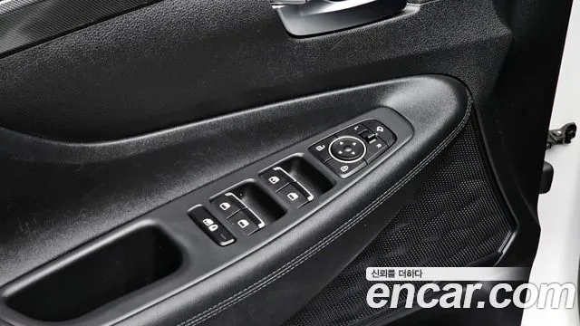 Hyundai Santafe — Фото автомобиля 26