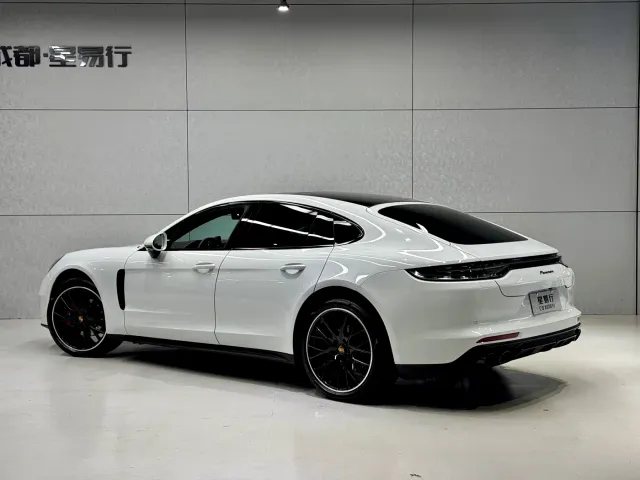 Porsche Panamera — Фото автомобиля 7