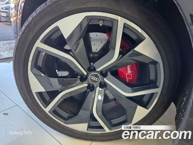 Audi RSQ8 — Фото автомобиля 18