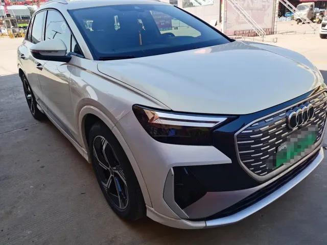 Audi Q4 e-tron — Фото автомобиля 2