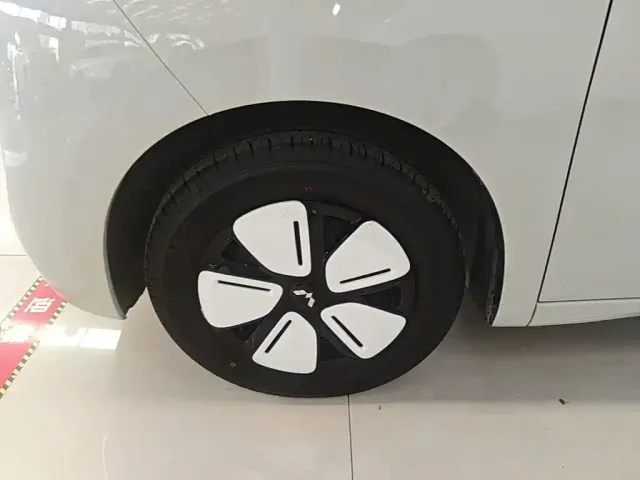 Wuling Hongguang Mini EV — Фото автомобиля 22