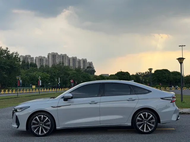 Chery Arrizo 8 — Фото автомобиля 4