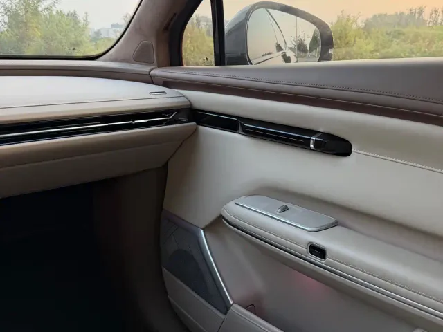 GAC Hyptec HT — Фото автомобиля 13
