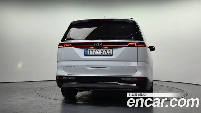 Kia Canival Carnival 4 поколение Дизель 9 мест Signature — Фото автомобиля 4
