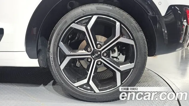 Kia Niro The All New Niro Signature — Фото автомобиля 21