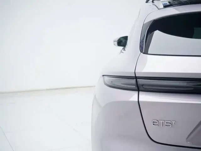 Nio ET5 Touring — Фото автомобиля 20