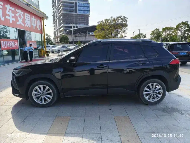 Toyota Corolla Cross — Фото автомобиля 3