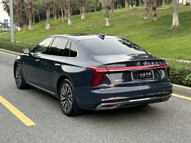 Hongqi H5 — Фото автомобиля 11