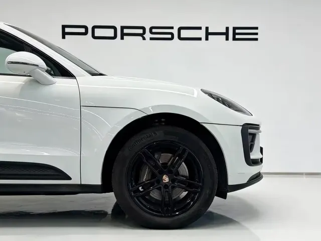 Porsche Macan — Фото автомобиля 11