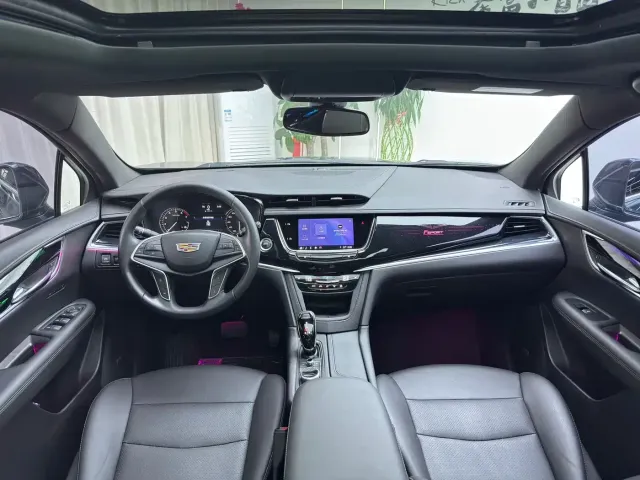 Cadillac XT5 — Фото автомобиля 4