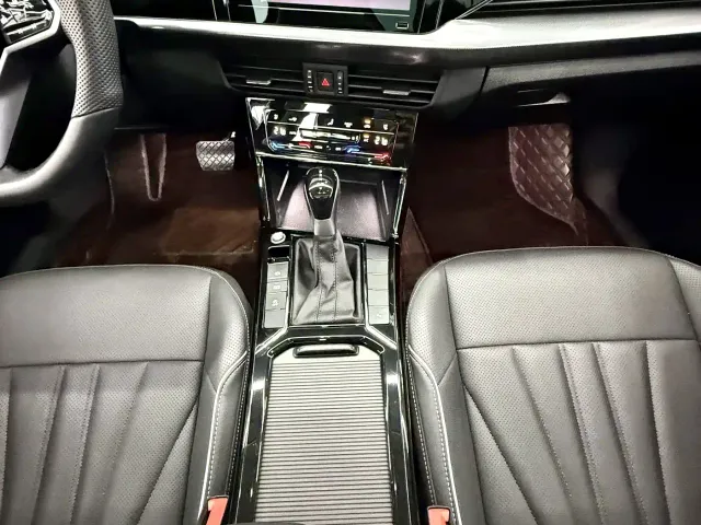 Volkswagen Passat — Фото автомобиля 6