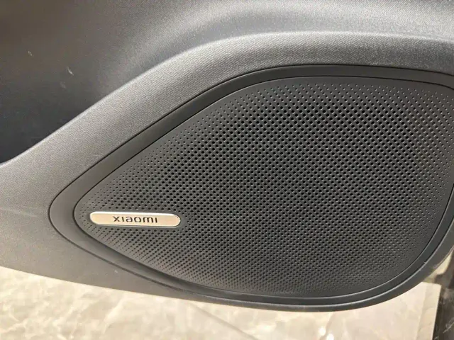Xiaomi SU7 — Фото автомобиля 16