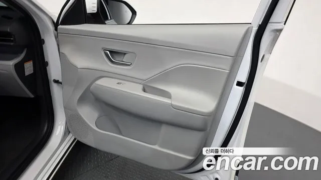 Hyundai Kona SX2 — Фото автомобиля 13