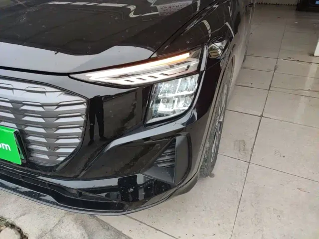 Audi Q5 e-tron — Фото автомобиля 23