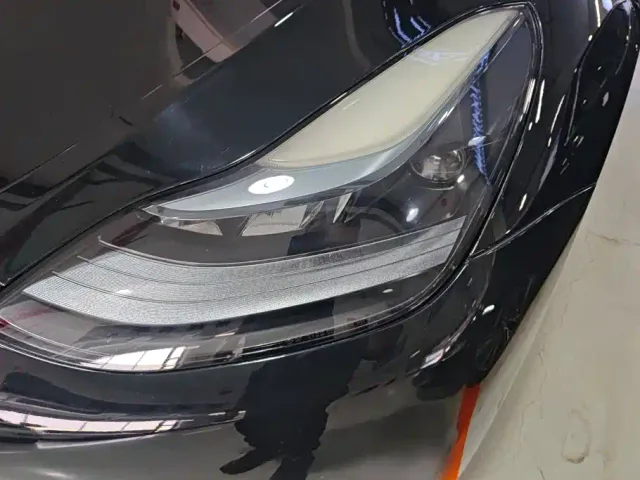 Tesla Model Y — Фото автомобиля 5