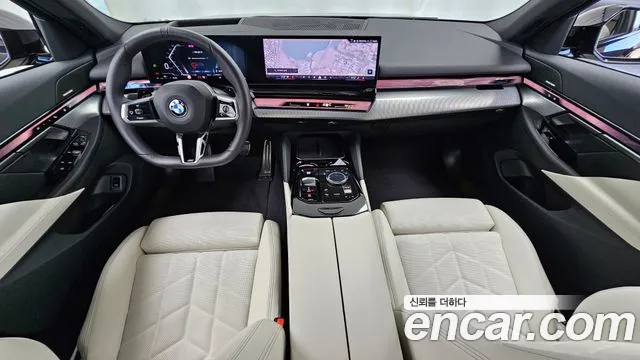BMW 5 Series G60 — Фото автомобиля 10