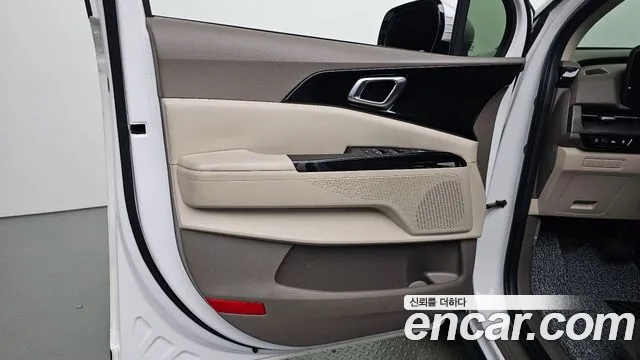 Kia Canival Carnival 4 поколение 9 мест Noblesse — Фото автомобиля 24