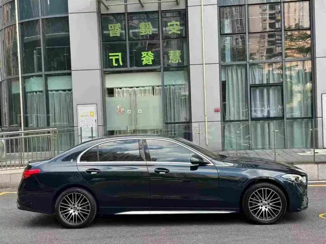 Mercedes-Benz C-Class — Фото автомобиля 4