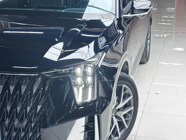 GAC Trumpchi GS8 — Фото автомобиля 4
