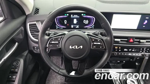 Kia Seltos New — Фото автомобиля 14