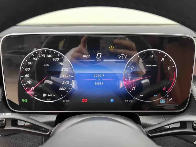 Mercedes-Benz GLC-Class — Фото автомобиля 23