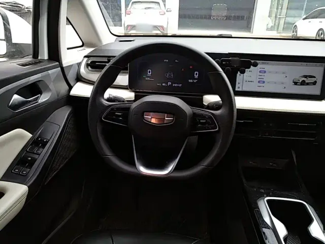 Geely Geometry E Firefly — Фото автомобиля 6