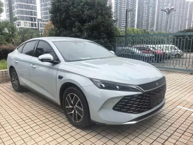 BYD Qin L — Фото автомобиля 3